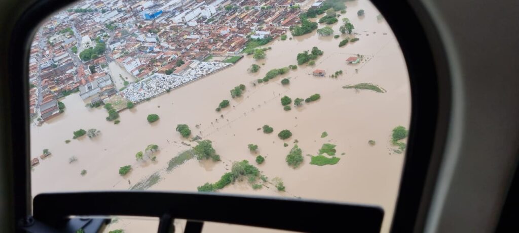 Apos enchentes Governo de Sergipe declara situacao de emergencia em Tobias Barreto e Itabaianinha