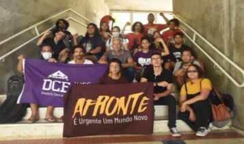 Estudantes da UFS realizam vigilia em protesto ao bloqueio de verbas 1