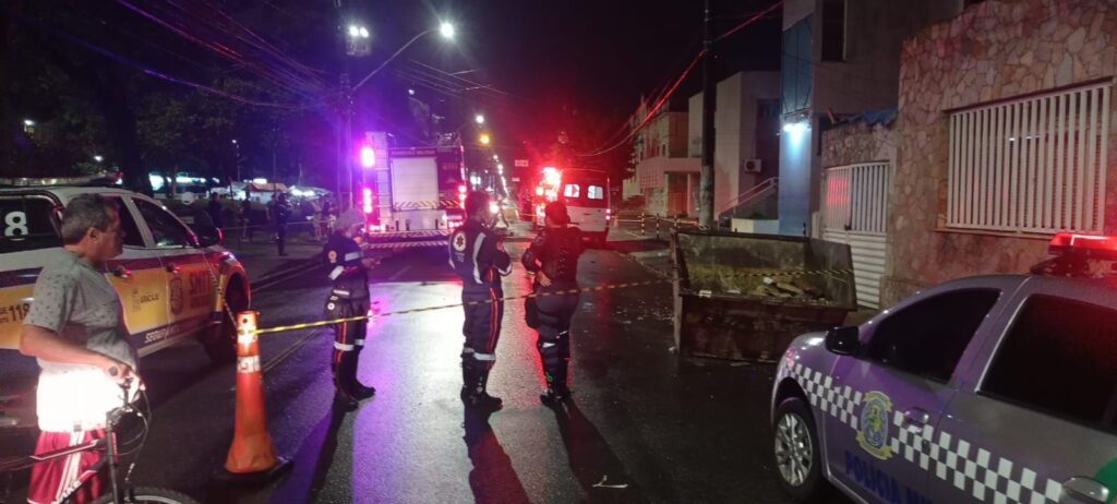 Motociclista morre apos se chocar contra caixa coletora em Aracaju