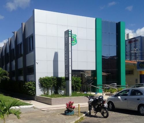 Homem e preso por falsificar identidade funcional do Juizado da Infancia e da Juventude