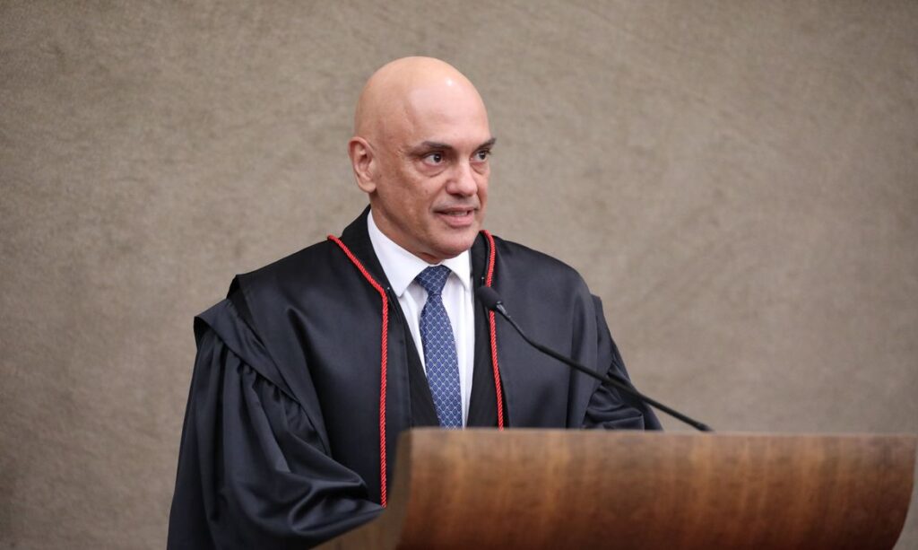 Moraes determina prisao e multa para quem bloquear vias em atos golpistas