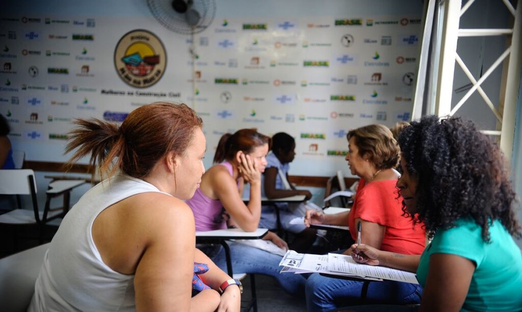 Acordo preve reestruturacao do Cadastro Unico e repasse de R 200 milhoes