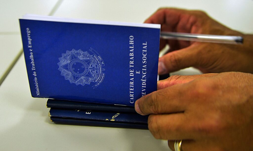 Dados mostram que Aracaju e Estancia registraram maiores demissoes em dezembro em Sergipe