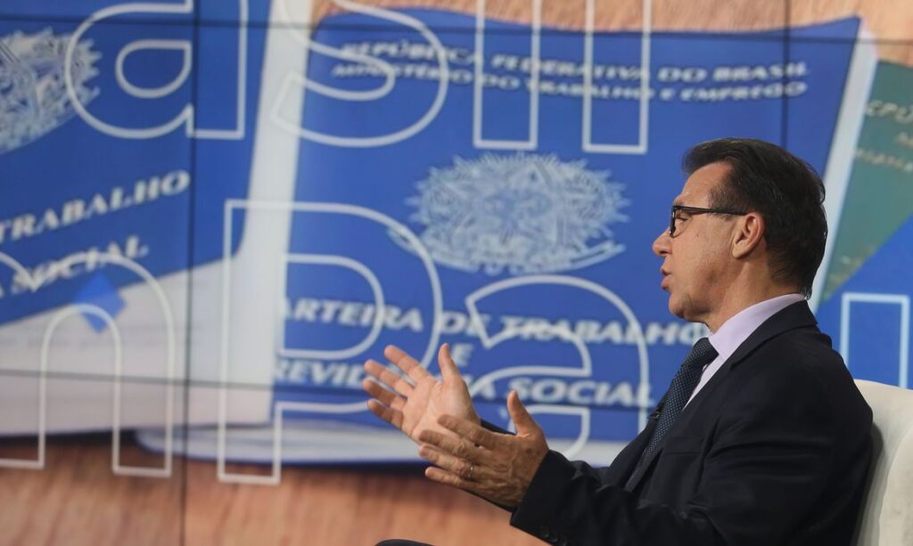 Salario minimo deve ter novo reajuste em 1o maio