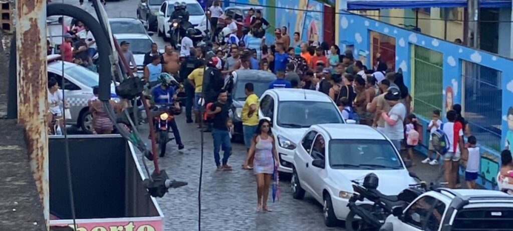 Funcionario de escola e assassinado na calcada da unidade em Aracaju