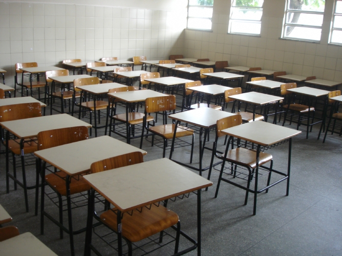 Rede publica de ensino fica aulas em Sergipe nesta quarta feira 26 professores defendem piso salarial nas carreiras