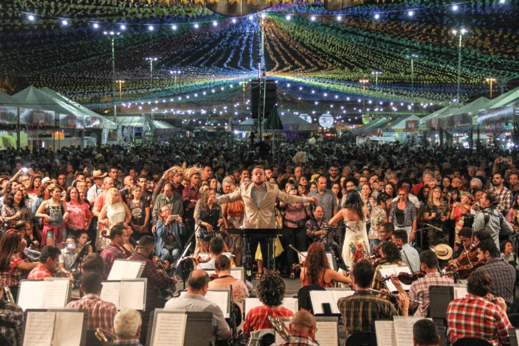 Arraia do Povo 2023 na Orla da Atalaia comeca nesta quinta feira 1 confira a programa