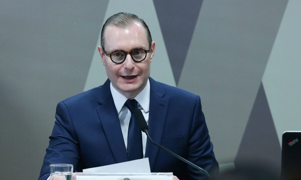 Com 58 votos Senado aprova Cristiano Zanin como novo ministro do STF