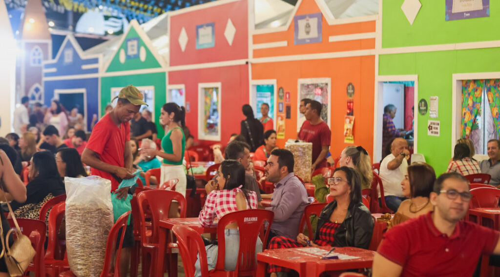 Bares e restaurantes ja estao preparados para movimento dos festejos juninos