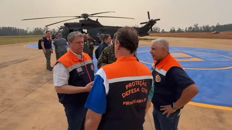 Governador de São Paulo afirma que prendeu dois homens acusados de colocar fogo em matas paulistas 1 A6F39A5B 965B 4EC4 AE58 63C9509CD2CB