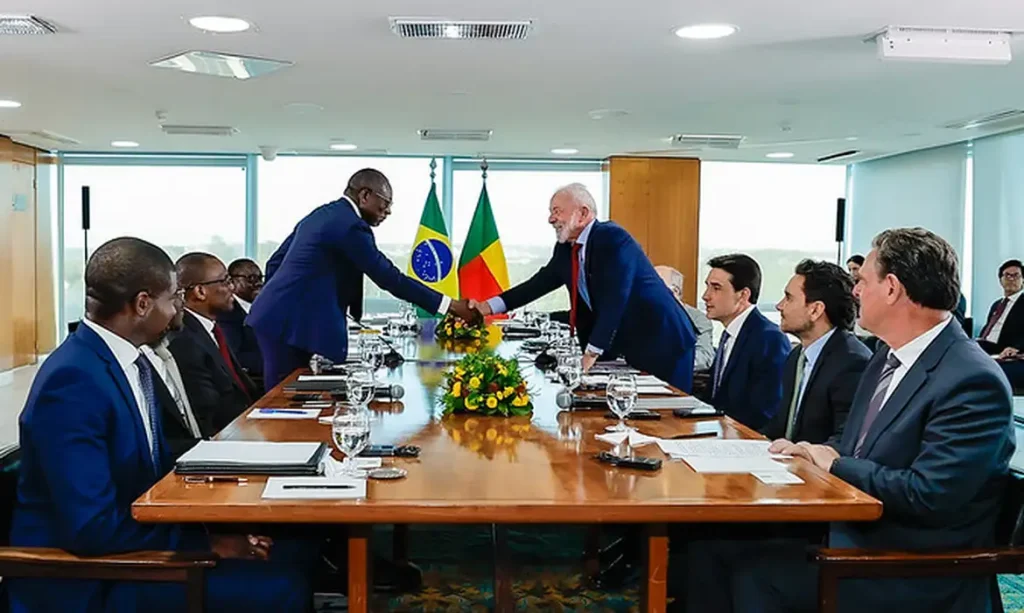 Lula e presidente do Benin discutem agricultura e conexão aérea 1 20250723 164446 1