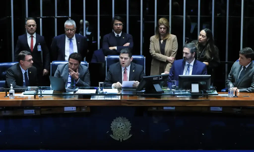 Senado aprova aumento do número de deputados federais para 531 1 20250723 164446