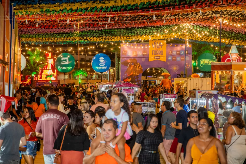 Vila do Forró e Arrasta Fé movimentam Orla da Atalaia no final de semana com diversas atrações 1 20250704 132447