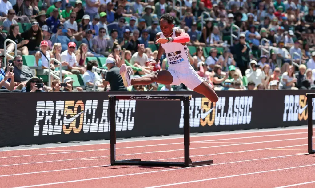 Alison dos Santos supera campeão olímpico em palco de título mundial 1 20250707 133419