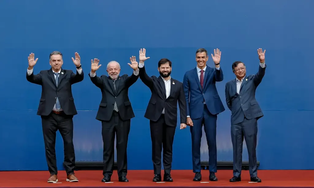 Lula e outros líderes convocam instituições em defesa da democracia 1 20250722 023508