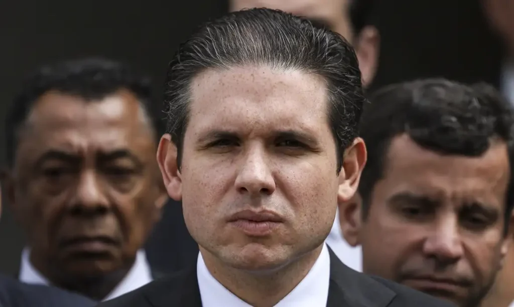 Oposição vai à Câmara, mas Hugo Motta proíbe reunião durante recesso 1 20250723 164653