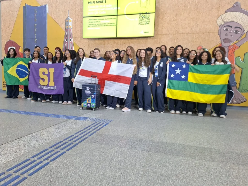 Primeiro grupo de estudantes do 'Sergipe no Mundo' em 2025 embarca para intercâmbio internacional 1 20250727 135158