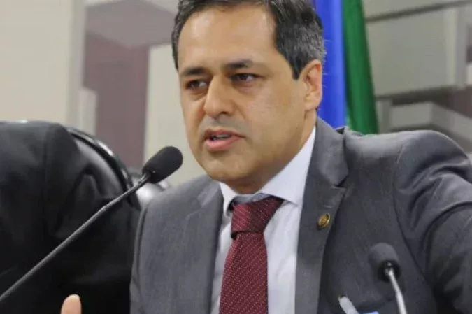 1 kleber cabral 64484171