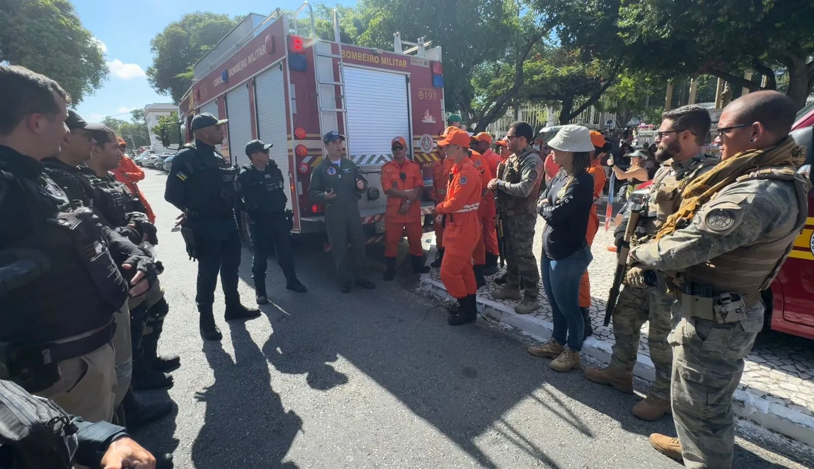 Forças de segurança do Estado reforçam operação para apresentação da Esquadrilha da Fumaça no aniversário de Aracaju 1 20260323 223452