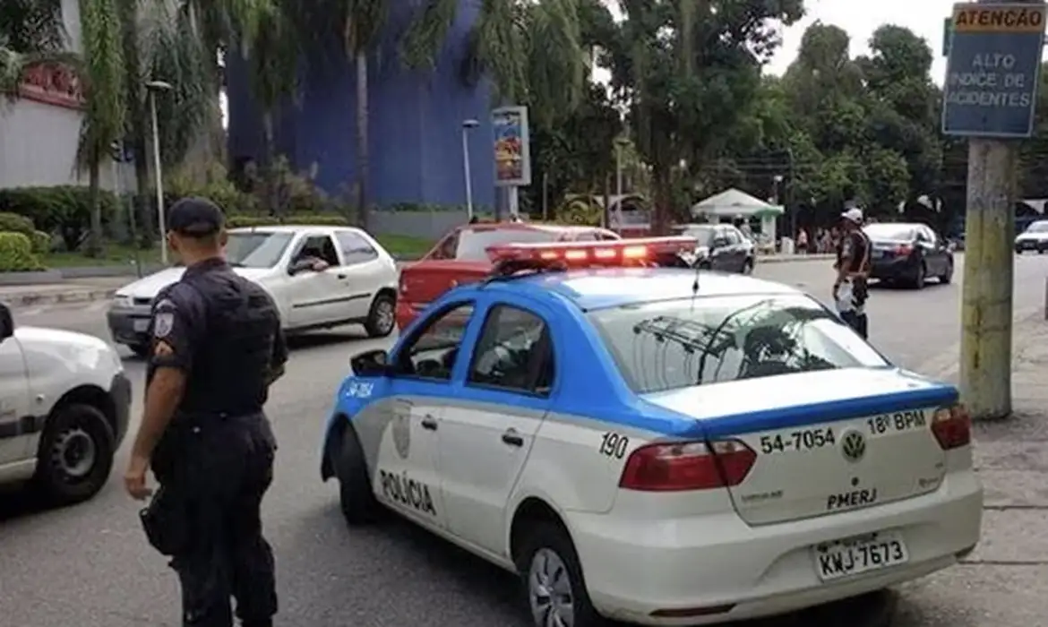 Justiça Militar determina prisão de oficiais e ex-oficiais por fraudes em licitações 1 81481c9a70db39d0561280e4e7ac6abc copiar