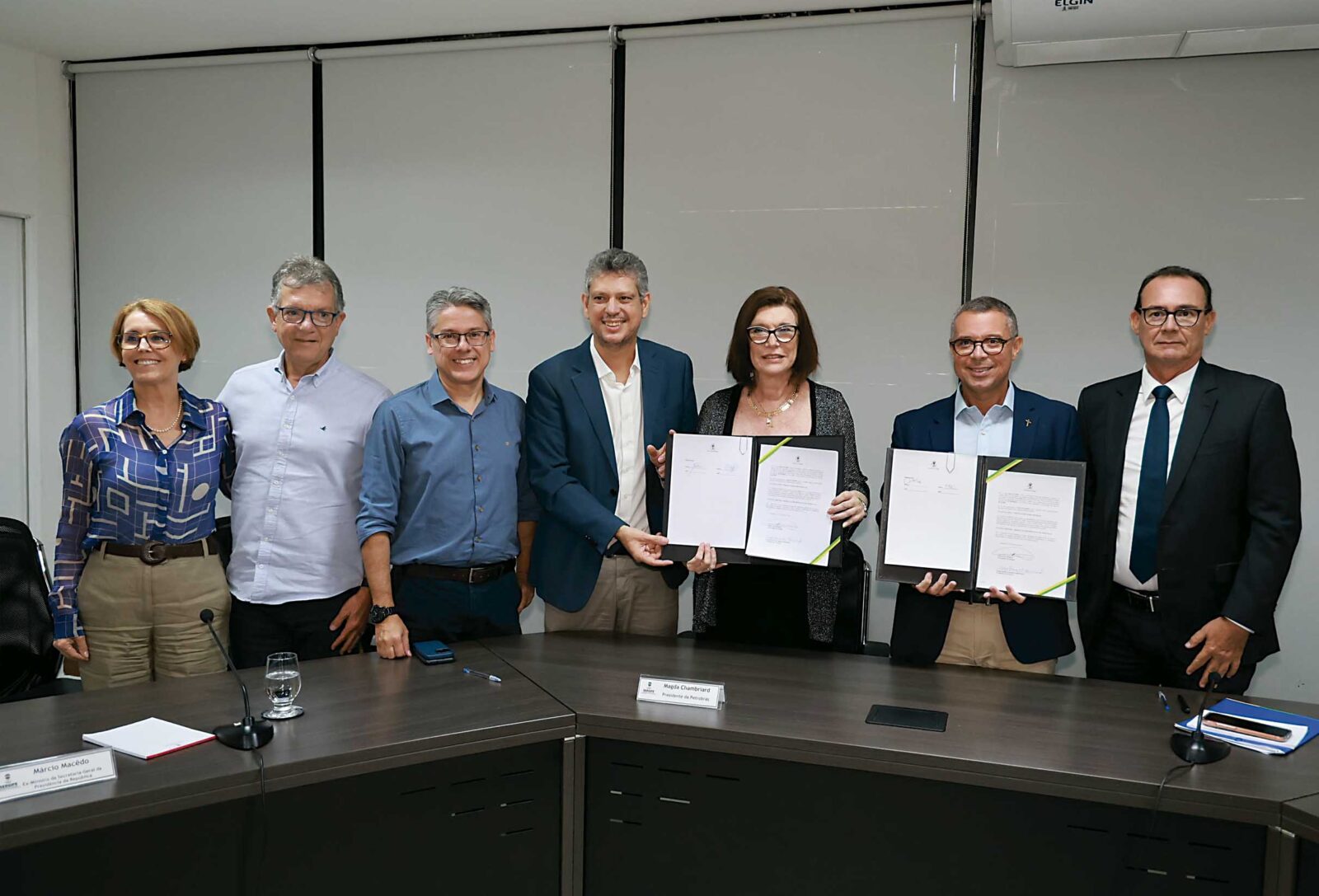 Governo de Sergipe e Petrobras assinam protocolo de intencoes para venda antecipada de gas do Seap
