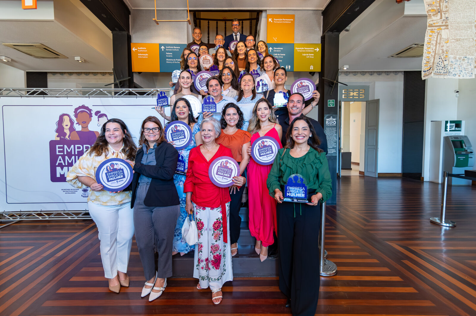 Governo de Sergipe fortalece políticas de equidade e enfrentamento à violência com entrega do Selo Social Empresa Amiga da Mulher 1 Governo de Sergipe fortalece politicas de equidade e enfrentamento a violencia com entrega do Selo Social Empresa Amiga da Mulher