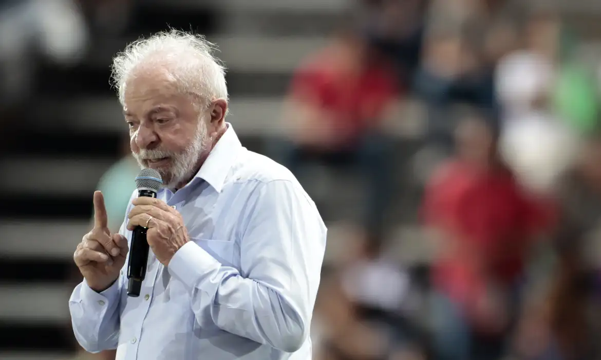 Lula afirma que governo fará “de tudo” para conter alta do diesel 1 int4909.jpg