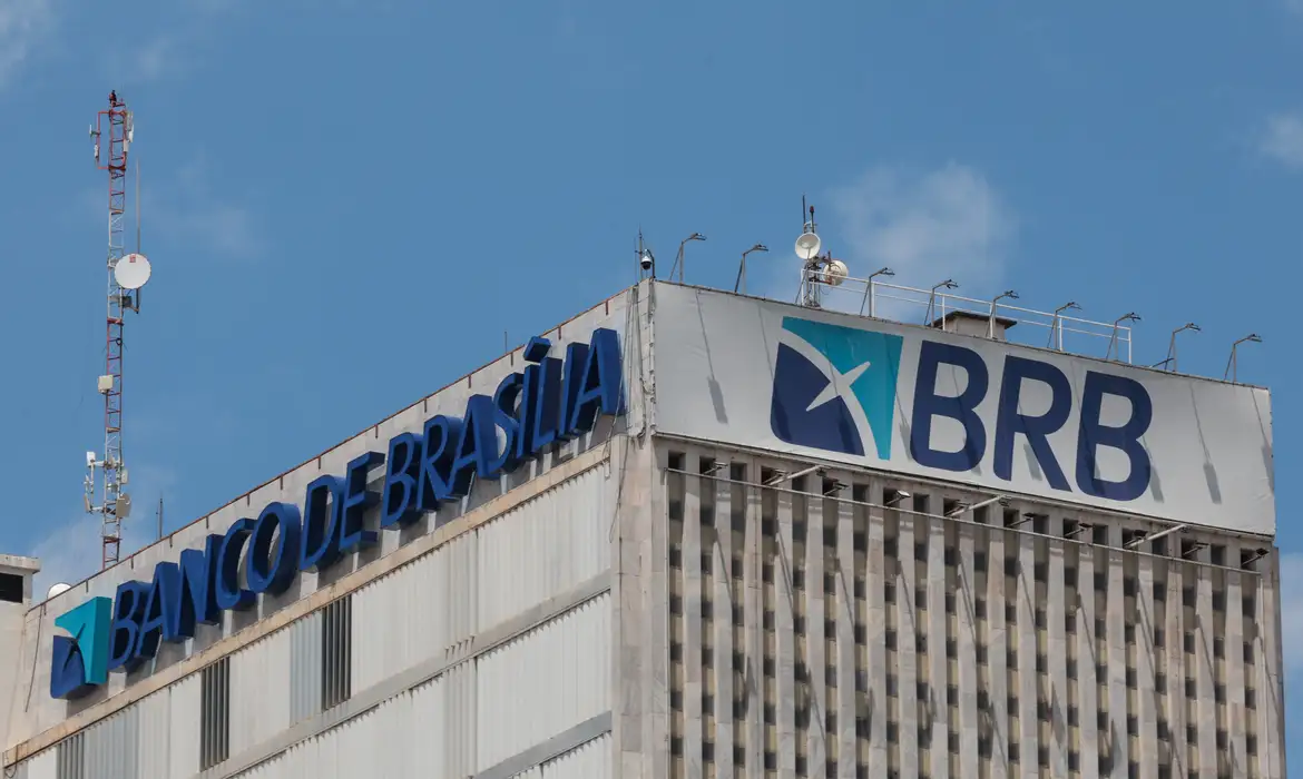 Deputados do DF convocam presidente do BRB após faltar a audiência sobre rombo 1 0d4a9209