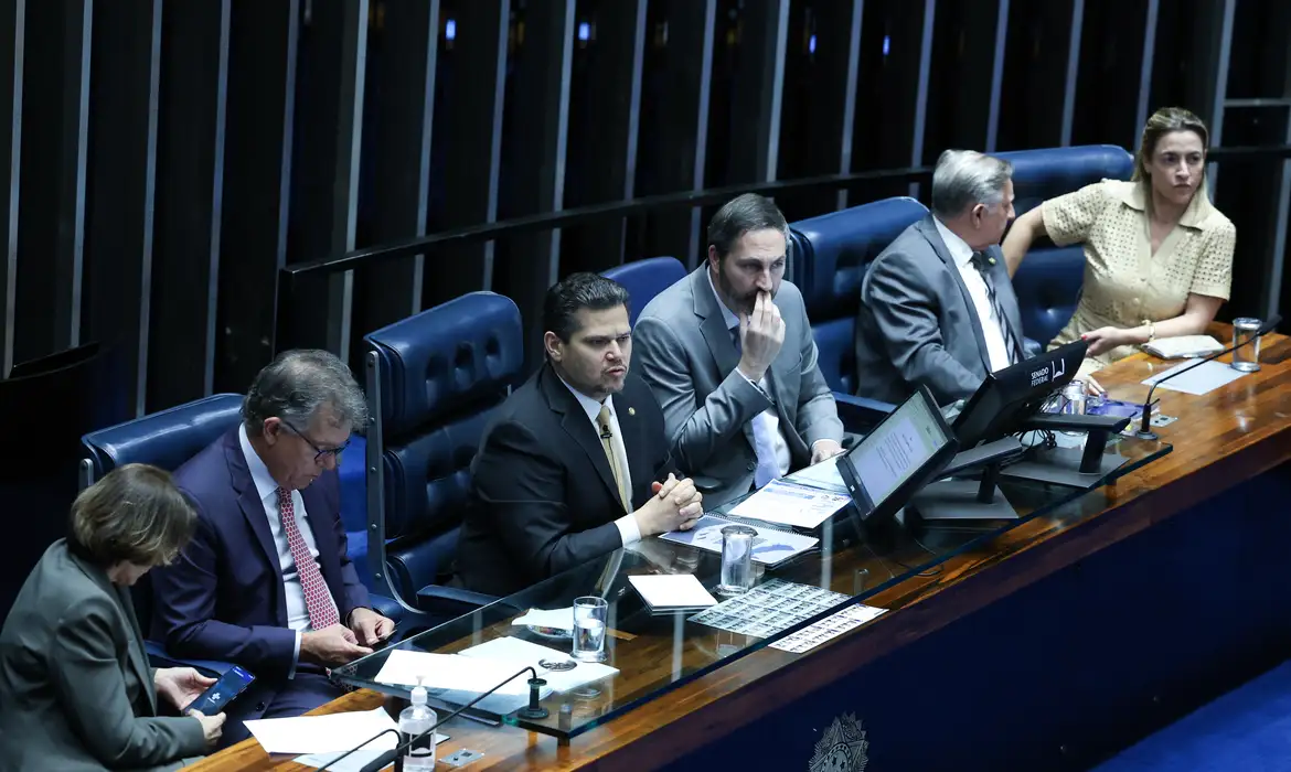 Senado aprova projeto que conta estágio como experiência profissional 1 0d9a0392