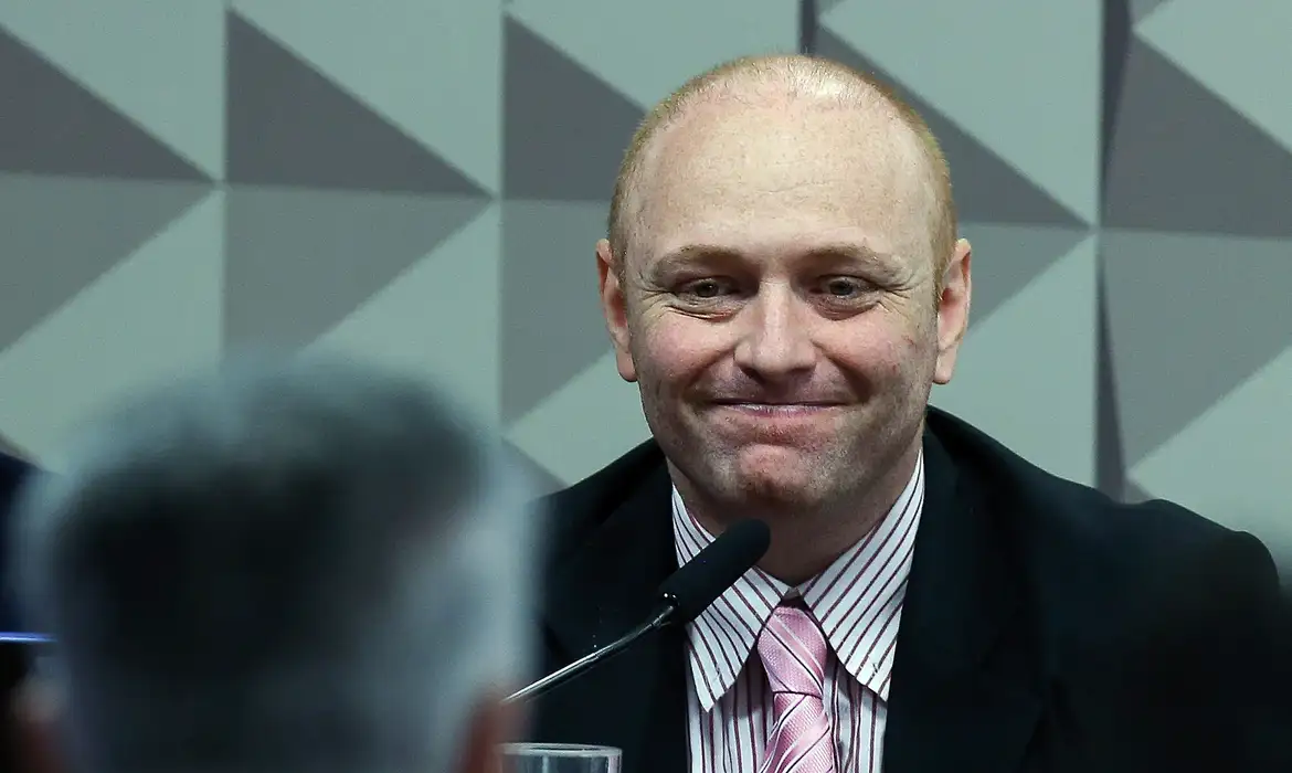 Moraes autoriza corte de 100 dias na pena de hacker aprovado no Enem 1 31 retro 2023 hacker walter delgatti depoe na cpi dos atos golpistas
