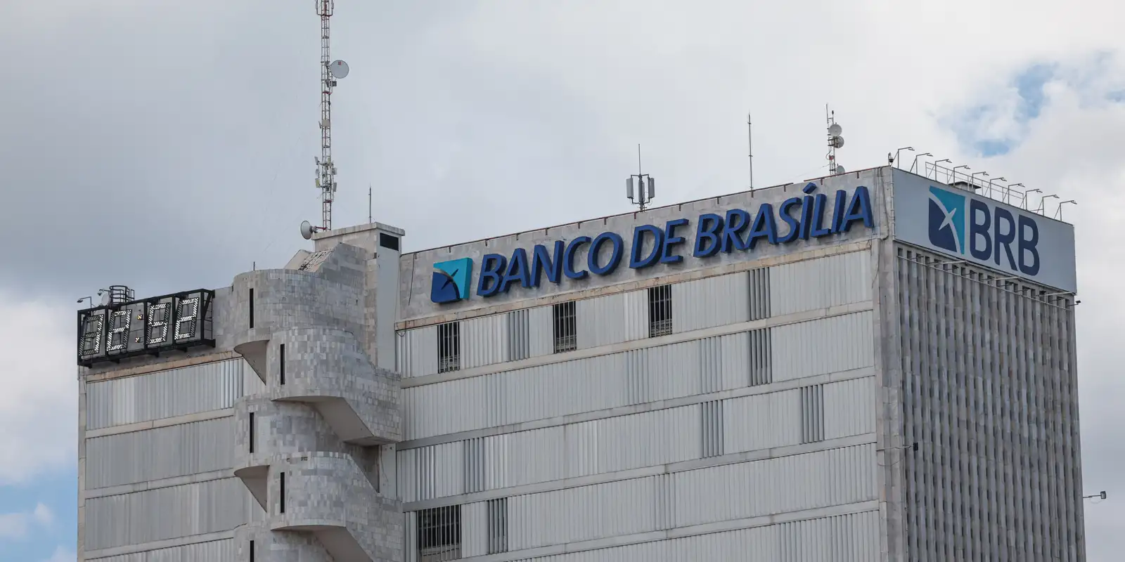 brb adia balan o de 2025 ap s acordo de r 8 8 bi para refor 20260530