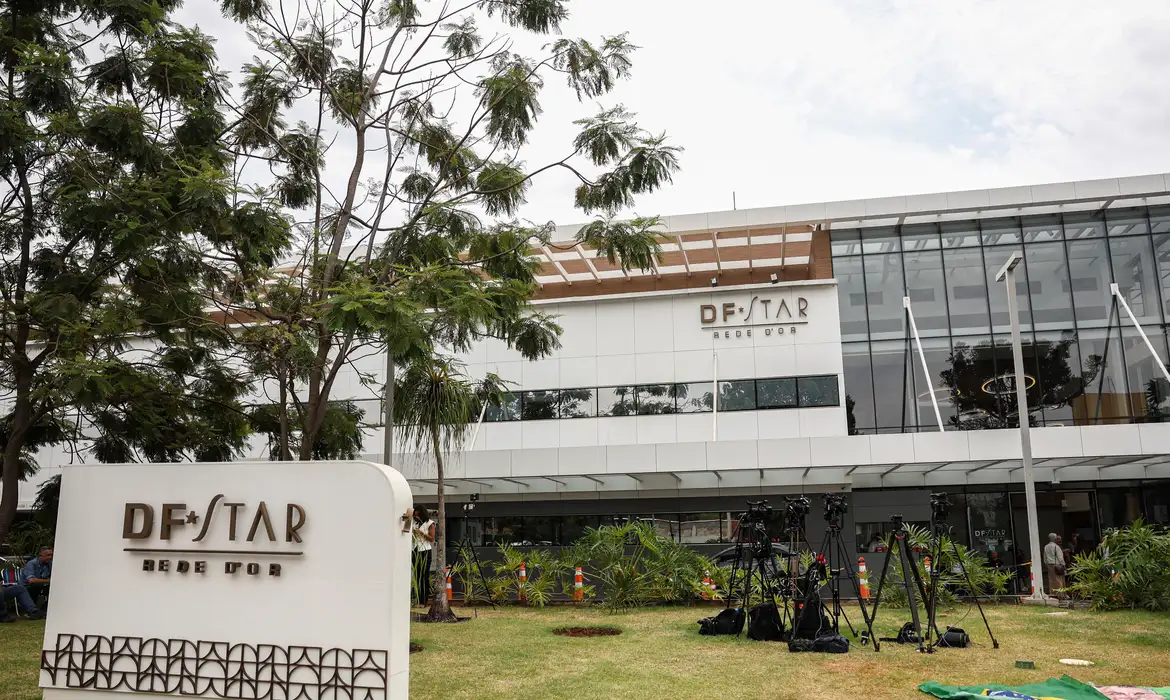 Operação no ombro de Jair Bolsonaro transcorreu sem intercorrências, informa equipe médica 1 hospital df star mc abr 17092025 5