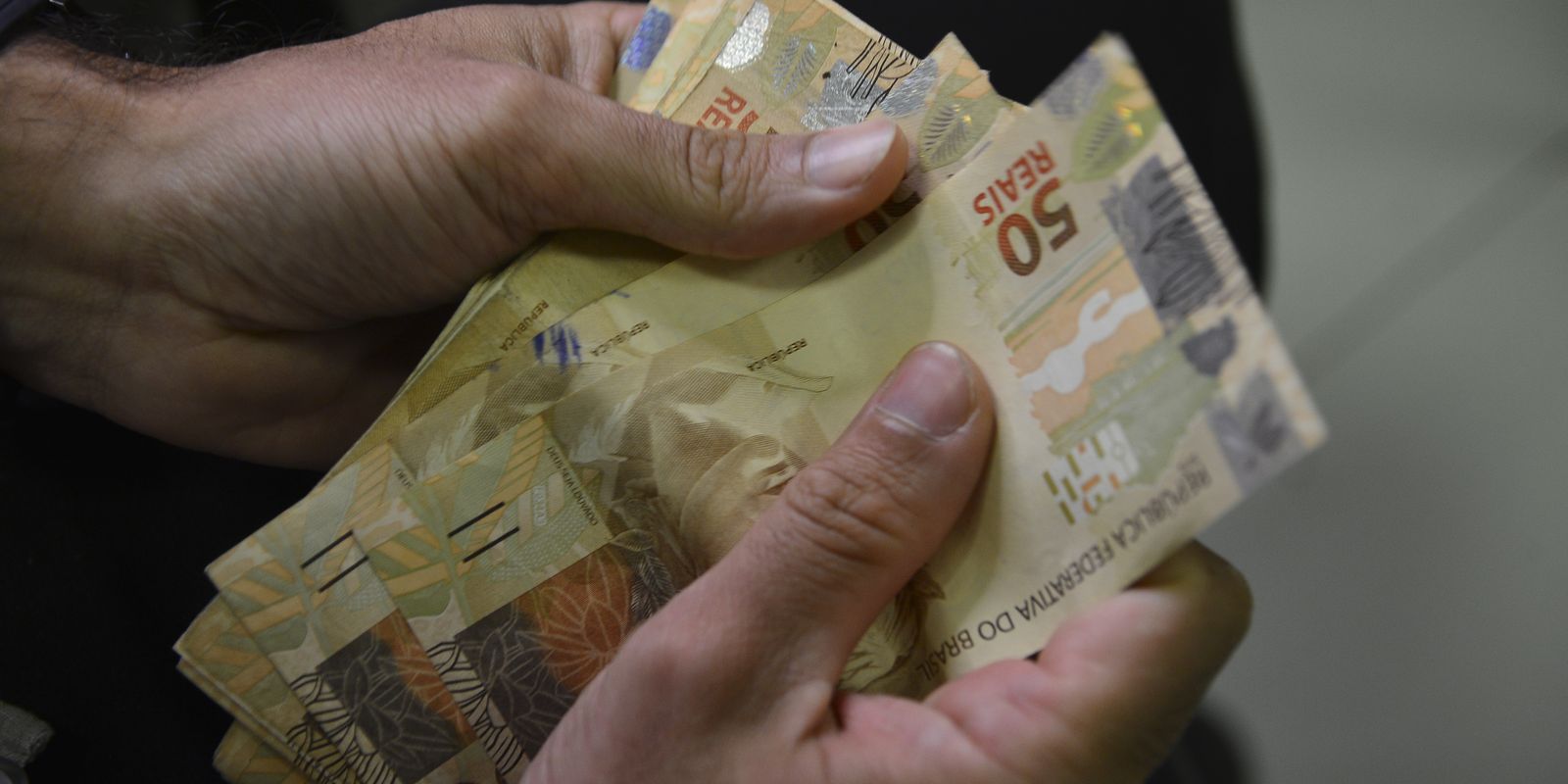caixa libera parcela de junho do bolsa fam lia para benefici 20260630