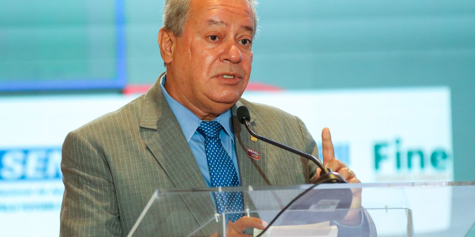 cni alerta para impacto de tarifa extra de 25 dos eua e cobr 20260602