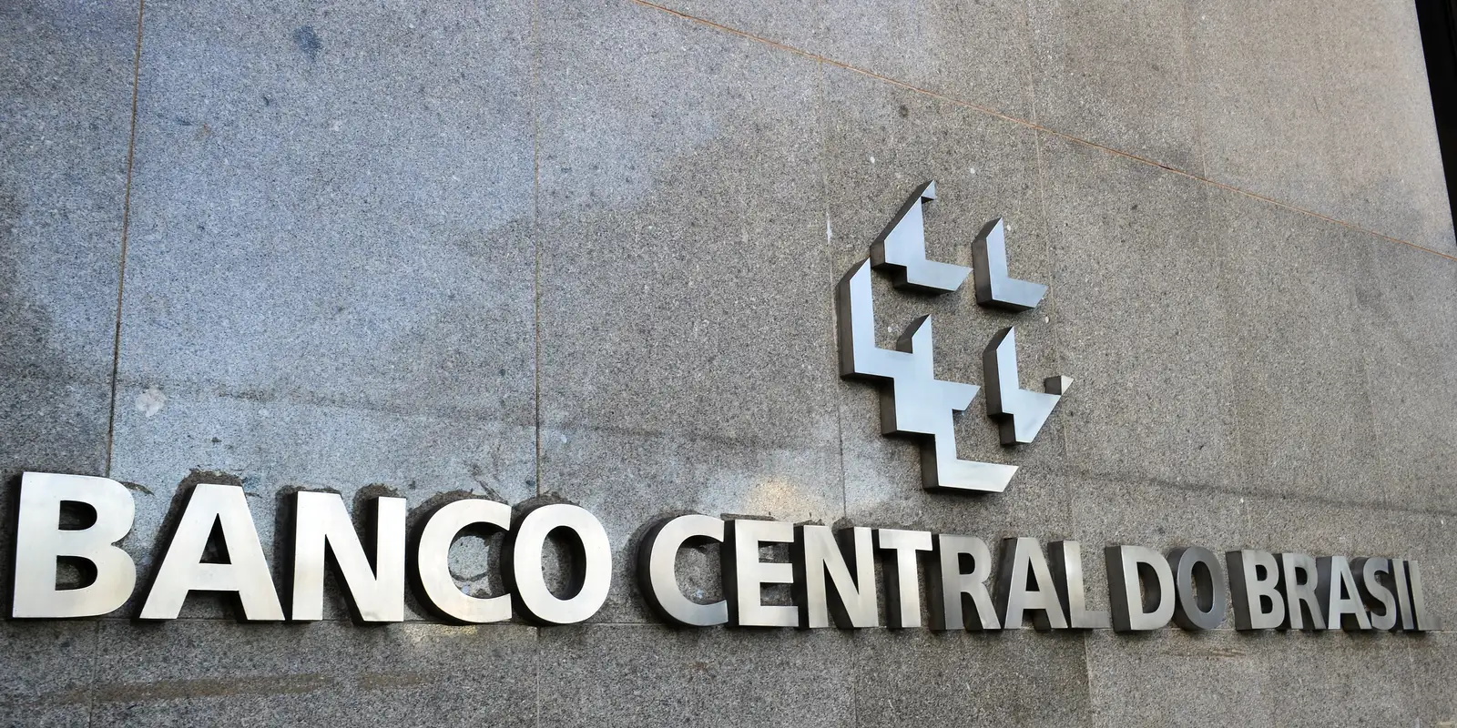 juros devem ficar em 14 5 ao ano veja o que muda no seu bols 20260615