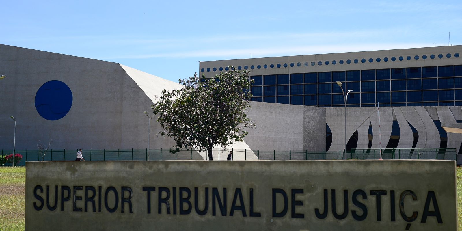 stj absolve homem por estupro de menor ao reconhecer uni o e 20260609