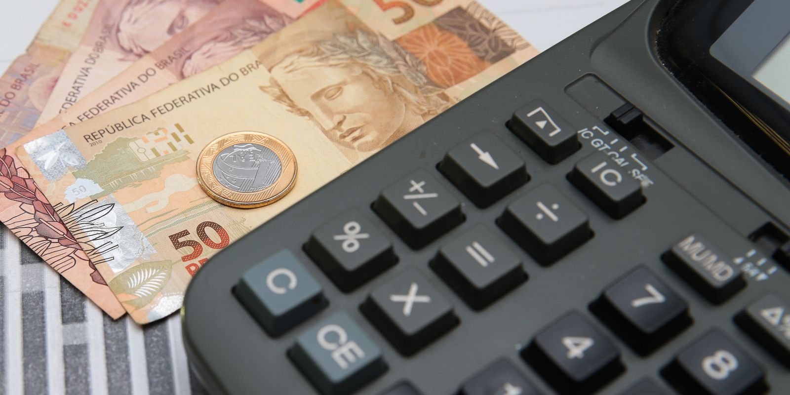 mercado corta de novo previs o de infla o para 2026 e mant m 20260713