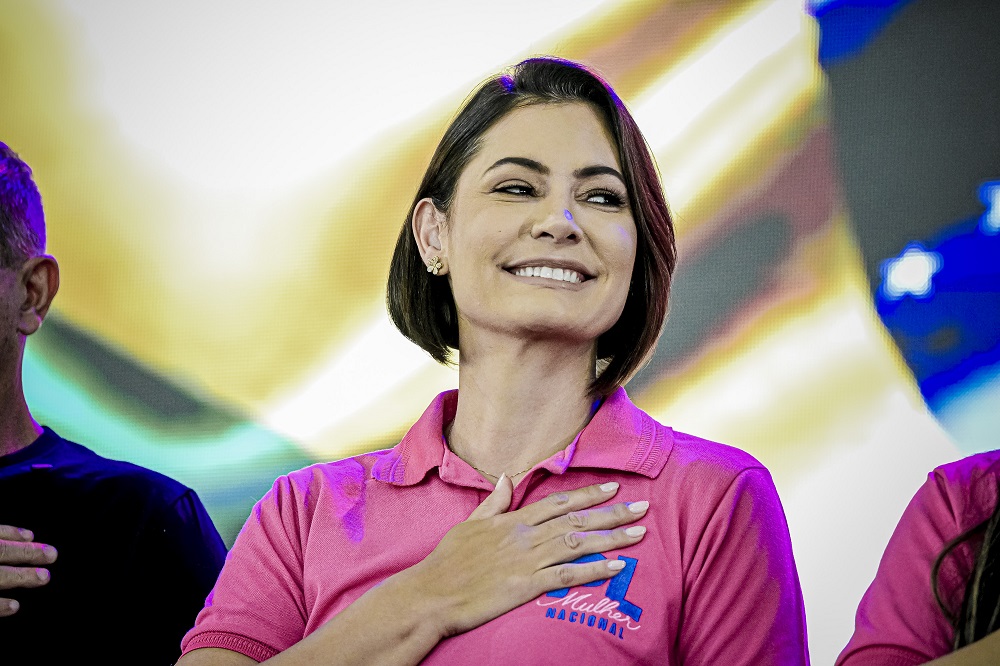 michelle bolsonaro diz que pol tica bil ngue para surdos lan 20260704
