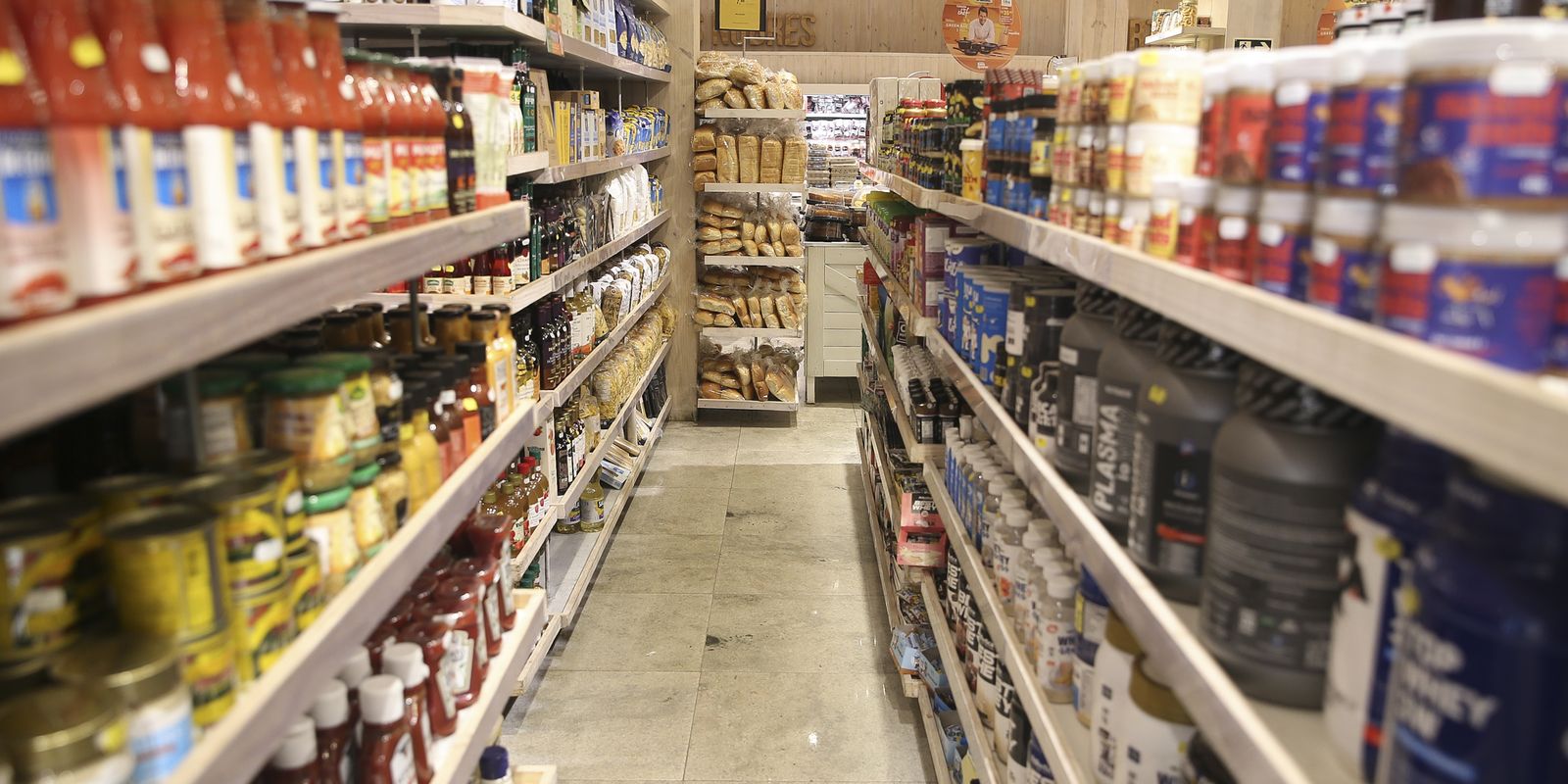 queda nos alimentos reduz ipca de junho para 0 16 menor taxa 20260710
