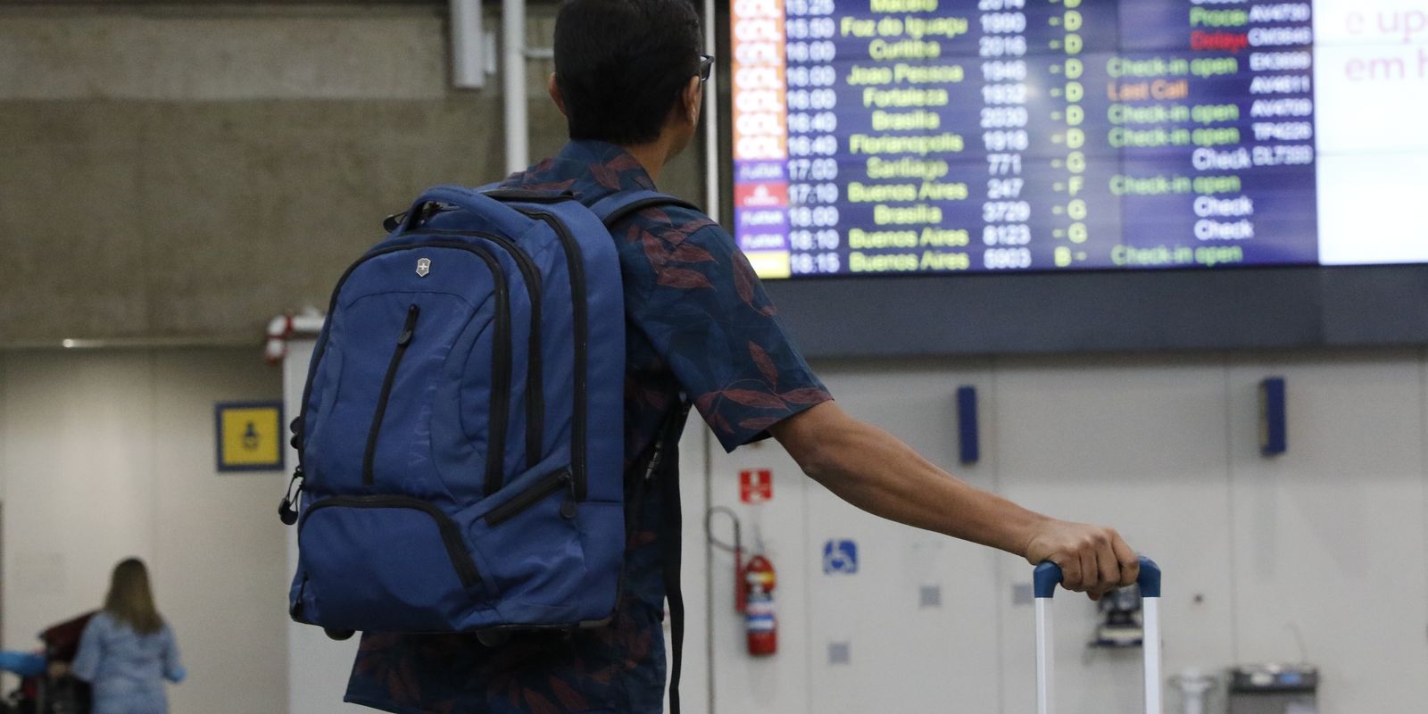 Receita automatiza declarações e reduz filas em aeroportos