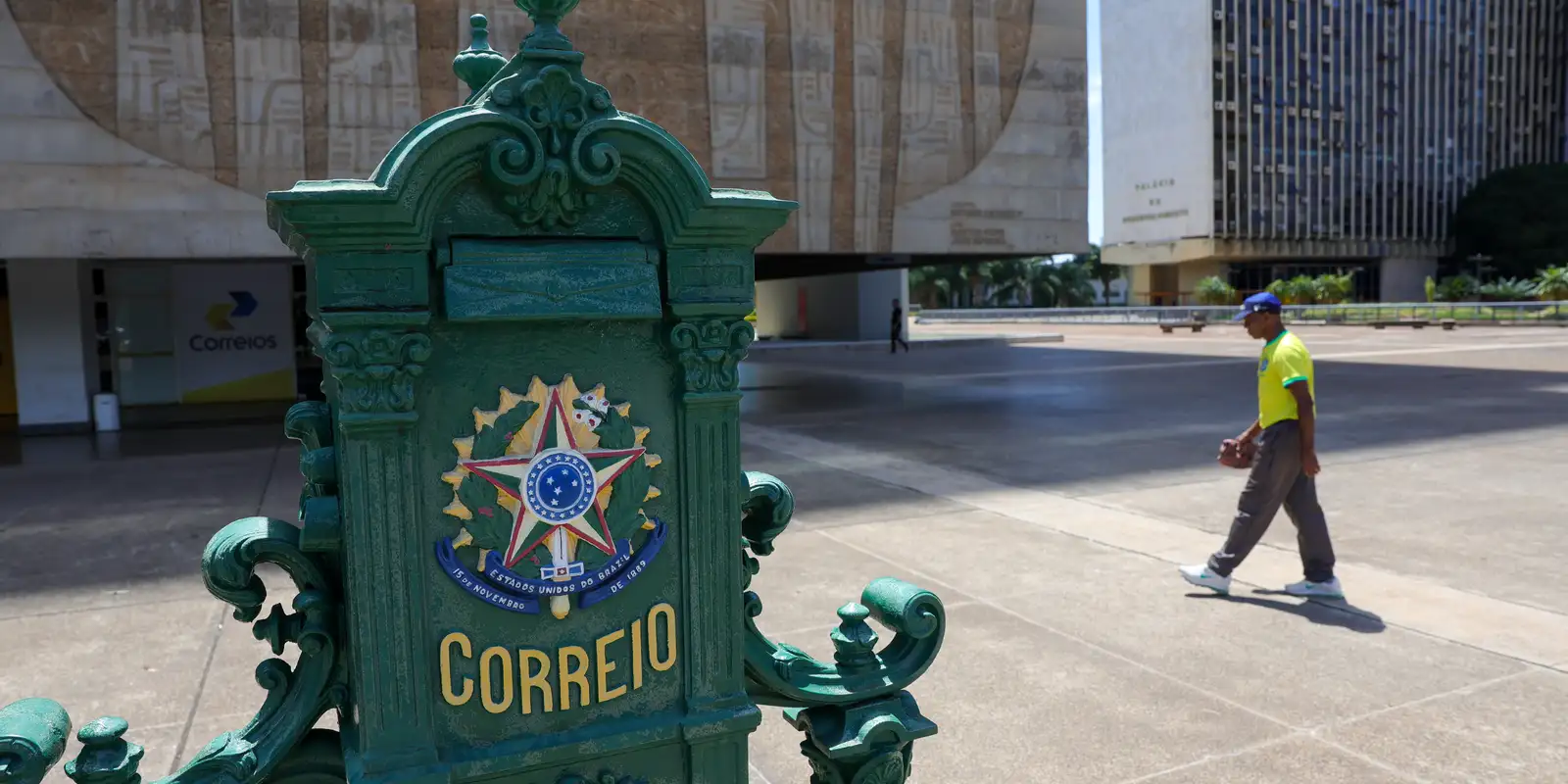 TCU alerta risco fiscal da universalização dos Correios e cobra compensação