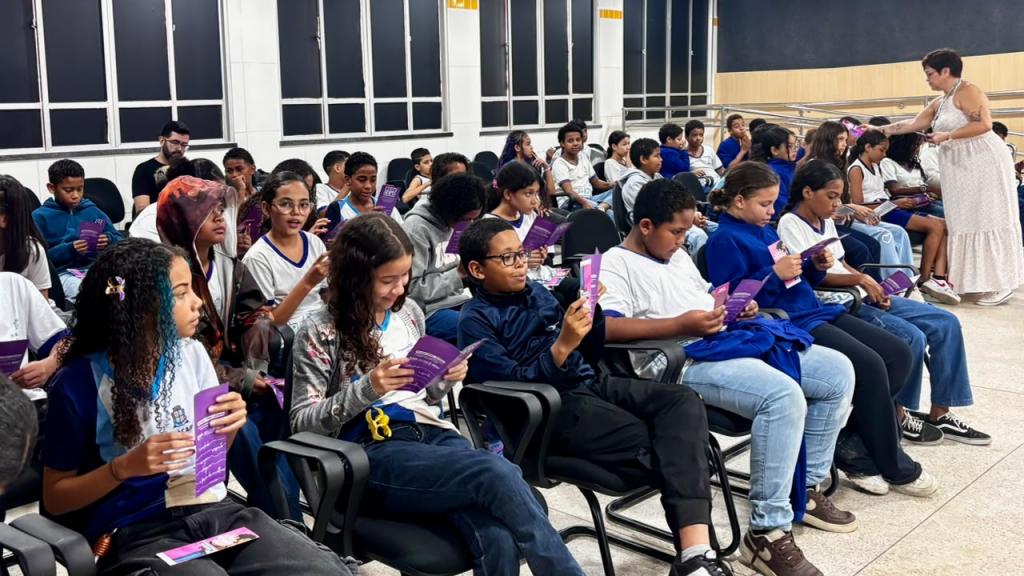 Agosto Lilás leva prevenção à violência contra a mulher às escolas de Aracaju