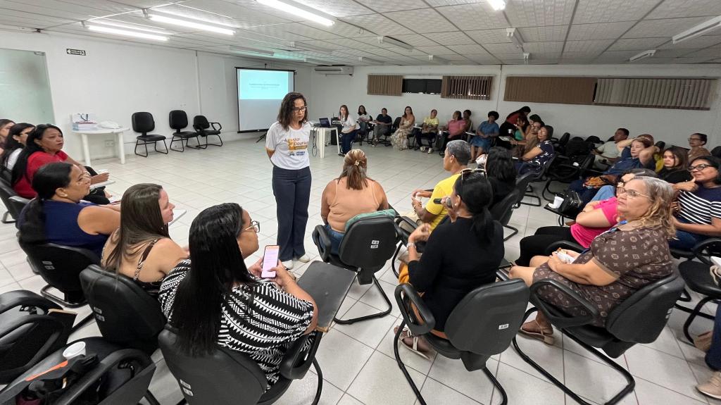 Aracaju capacita agentes de saúde para apoio à amamentação
