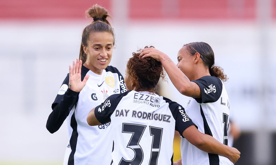 corinthians marca 11 vezes e bate always ready