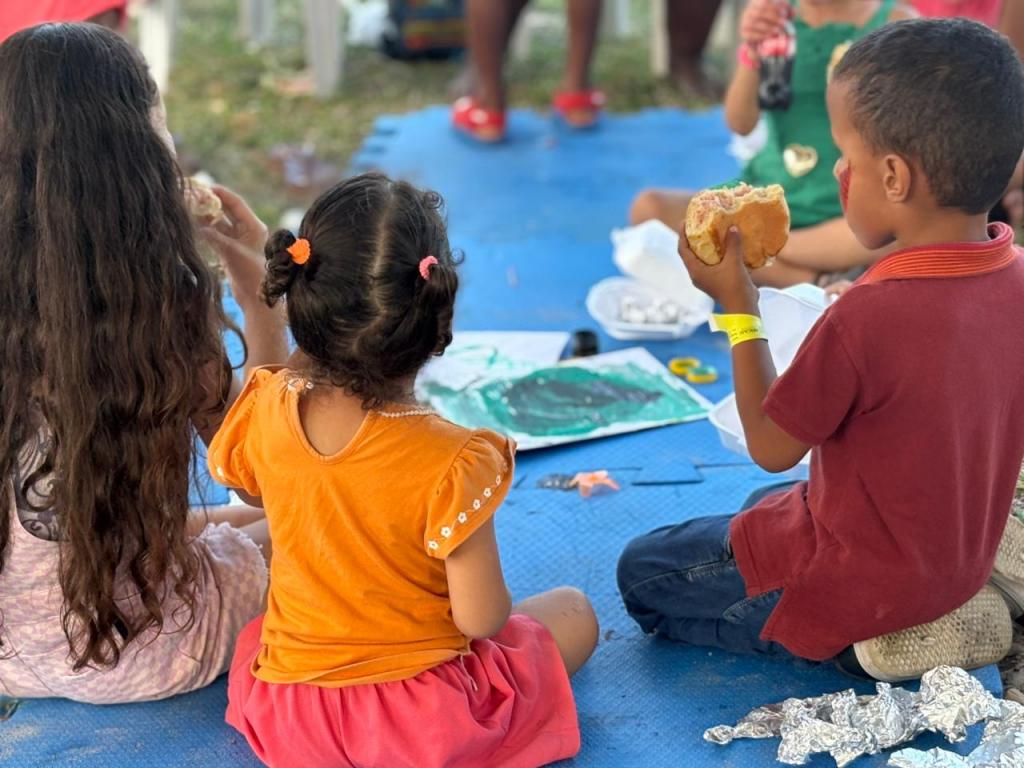 Criança Feliz reúne mais de 50 assistidos em ação na Sementeira