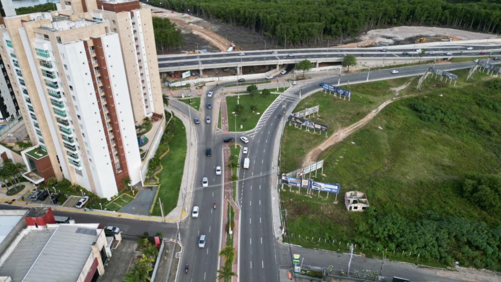 Fecham último retorno na Tancredo Neves por obras do Complexo Viário