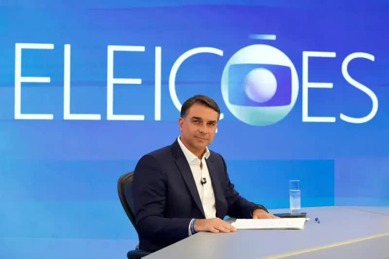 Flávio Bolsonaro durante entrevista à TV Globo em 28 de agosto de 2026