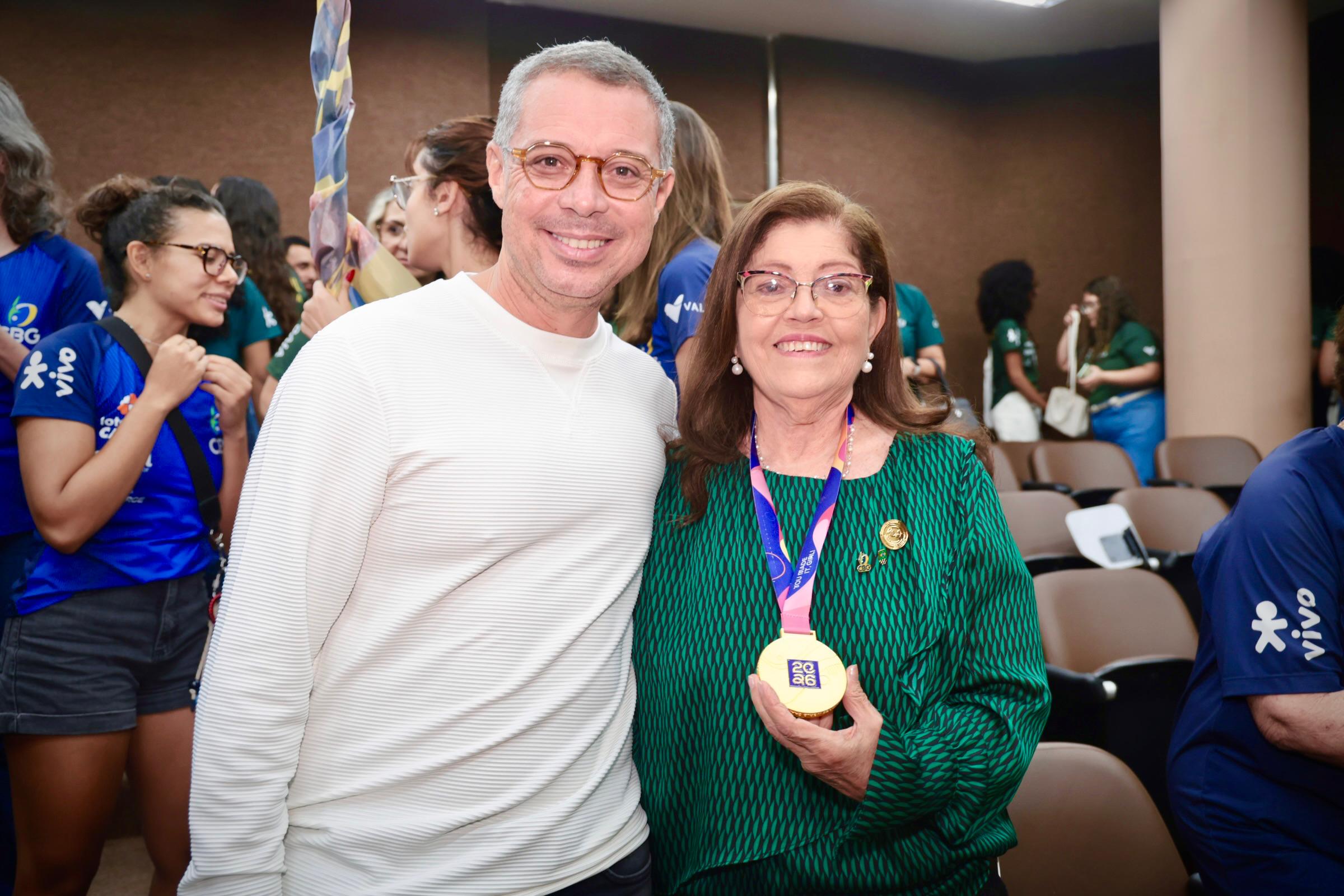 Campeãs mundiais de ginástica rítmica são recebidas no Palácio dos Despachos 11 Seleção Brasileira de Ginástica Rítmica recebida no Palácio dos Despachos