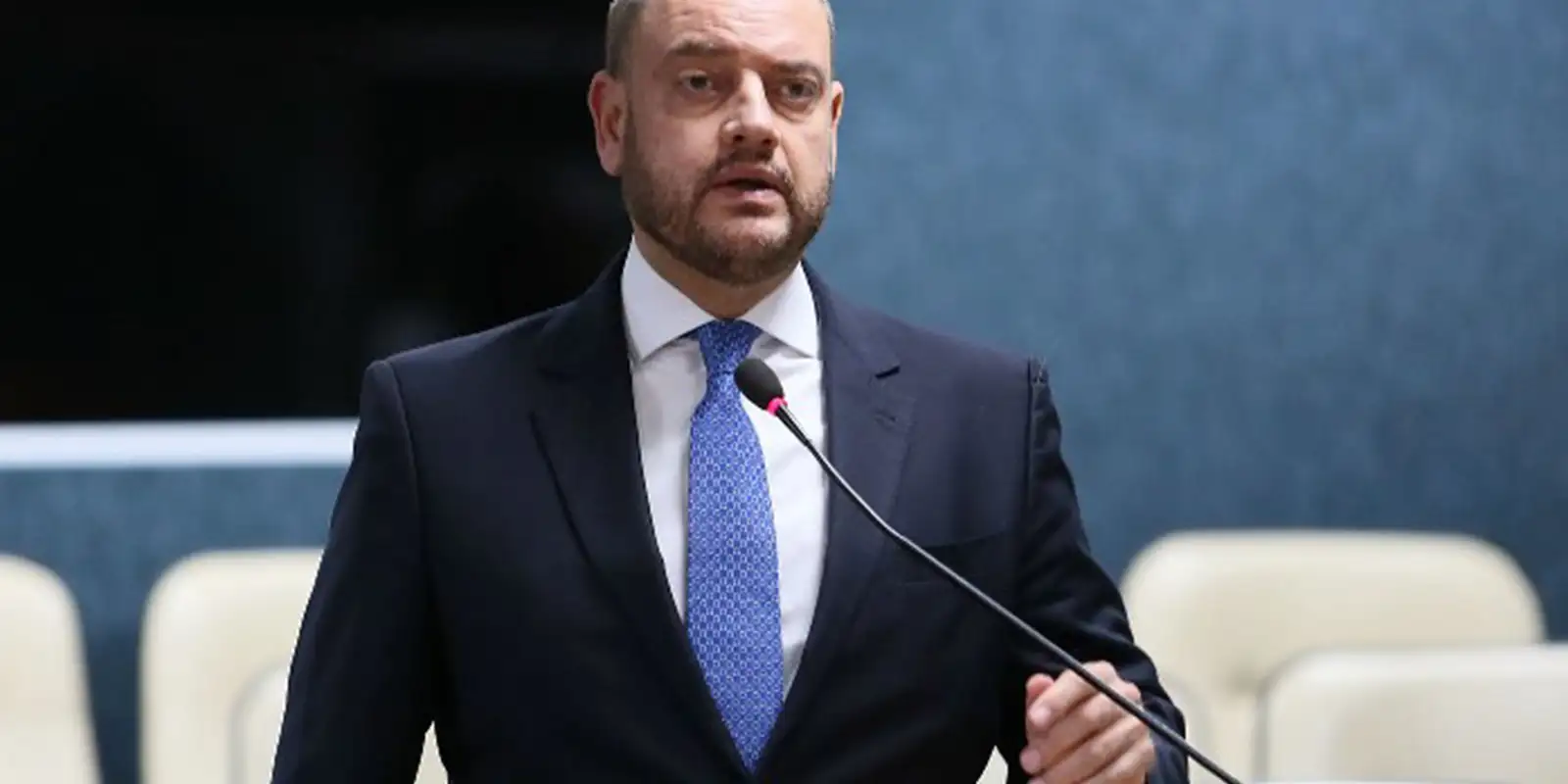 Governo do RJ vai renegociar R$26 bi com bancos, diz Couto