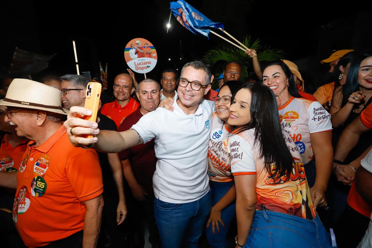 Fábio Mitidieri cumpre agenda com grandes atos em Boquim, Lagarto e Itabaiana 8 Governador Fábio Mitidieri em Itabaiana